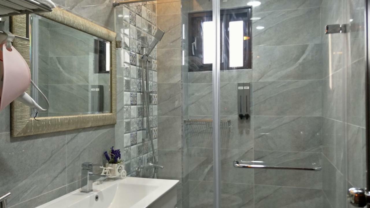 Youngnn Hostel Луканг Екстериор снимка